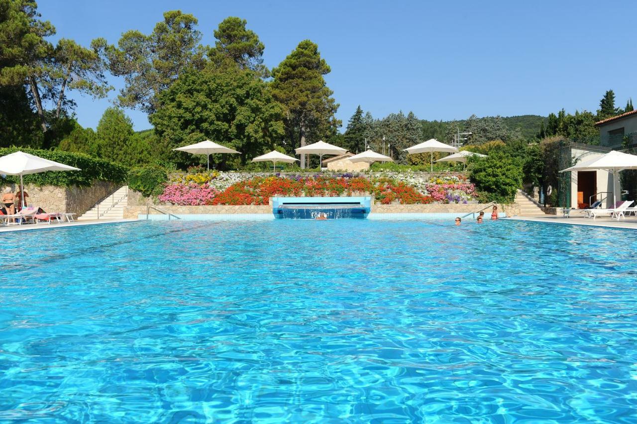 ホテル Parco Delle Piscine サルテアーノ エクステリア 写真