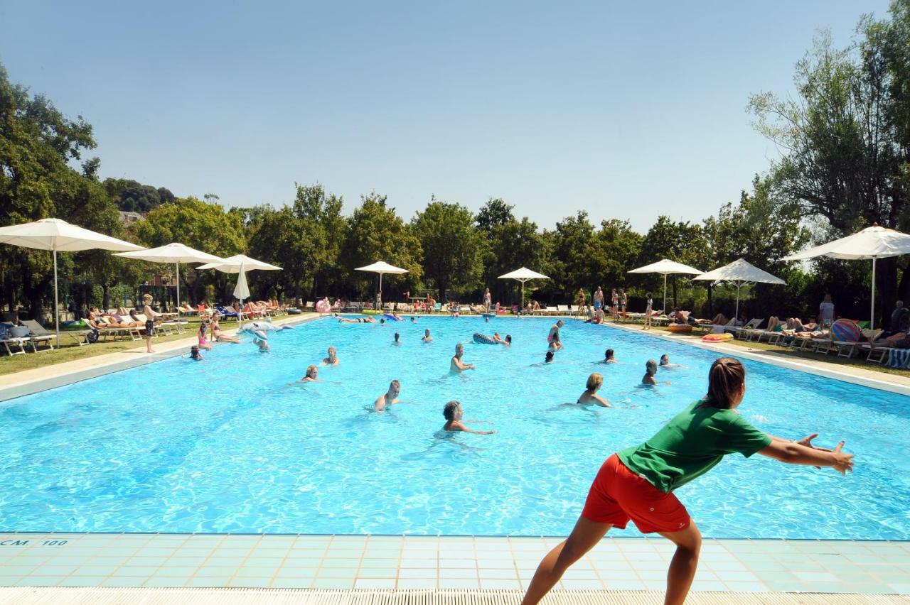 ホテル Parco Delle Piscine サルテアーノ エクステリア 写真