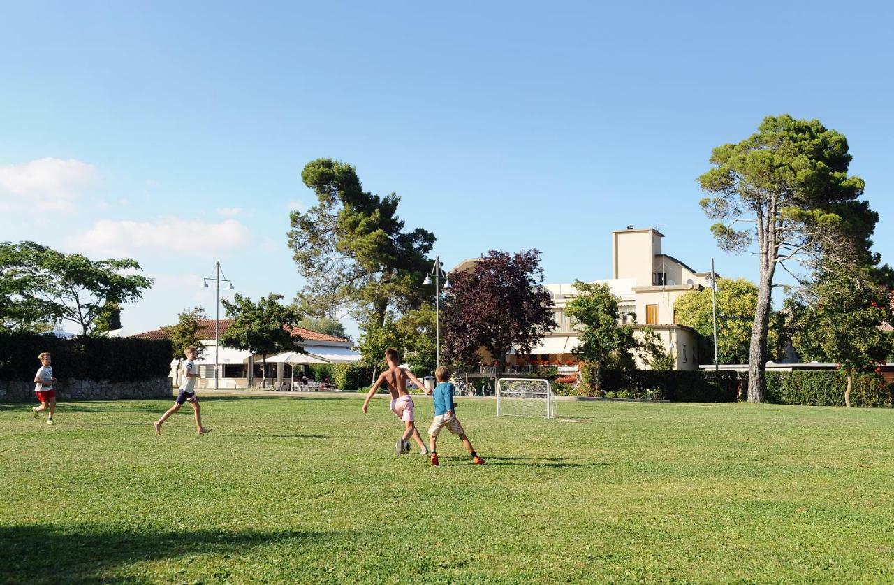 ホテル Parco Delle Piscine サルテアーノ エクステリア 写真