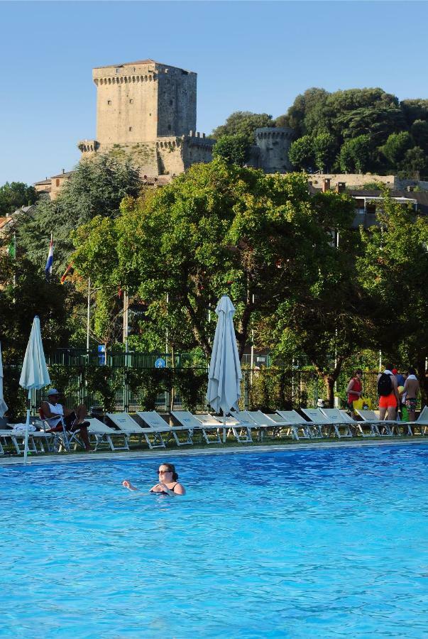 ホテル Parco Delle Piscine サルテアーノ エクステリア 写真